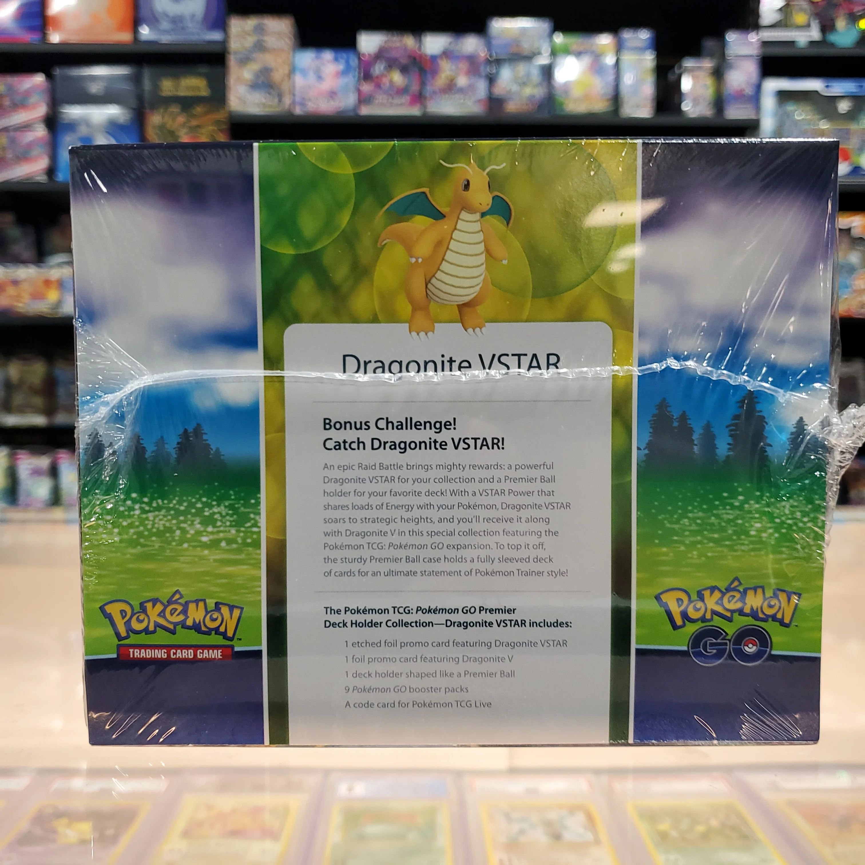 Pokémon TCG: Pokémon GO - Premier Deck Holder Collection (Dragonite VSTAR) - Image 3