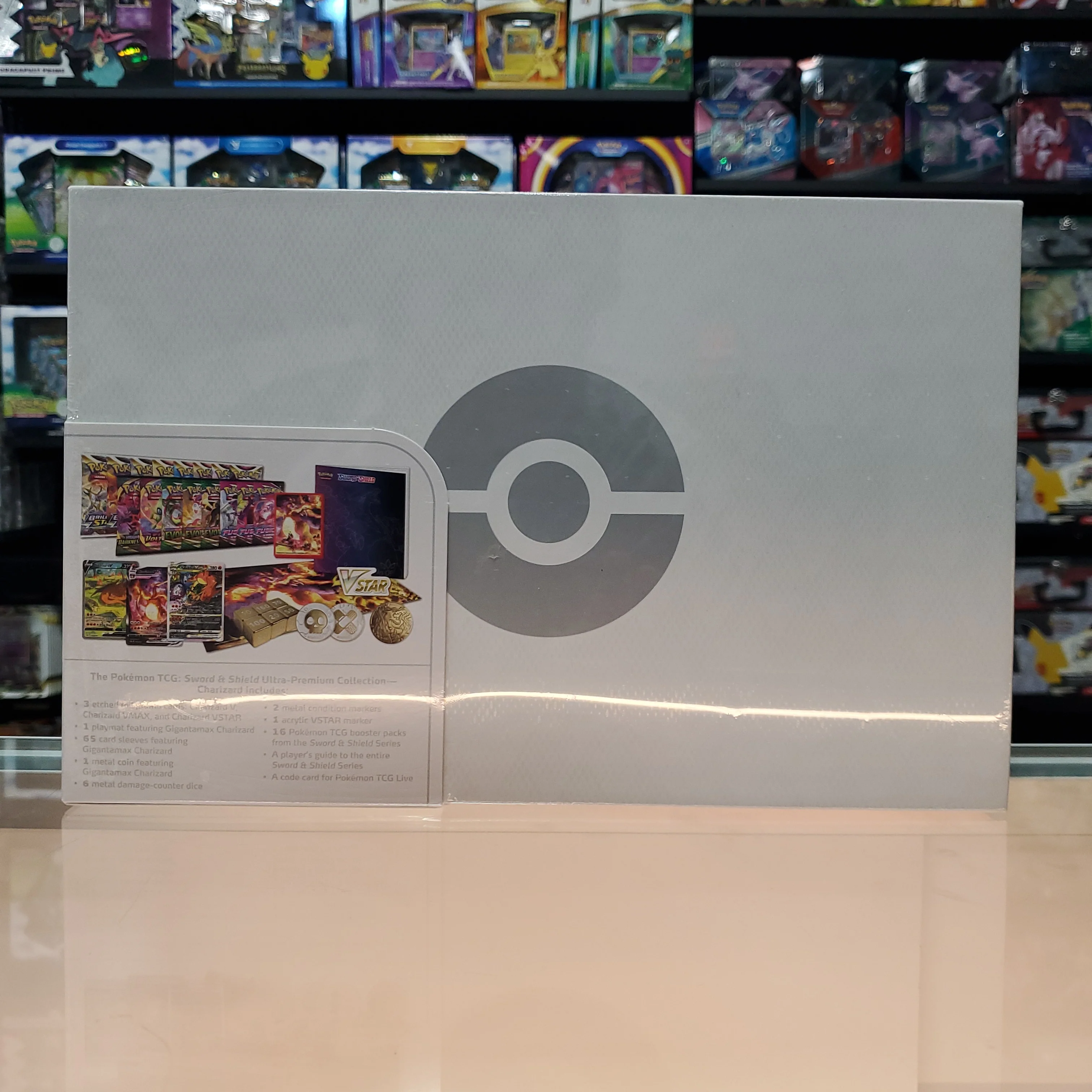 Pokémon TCG: Sword & Shield - Ultra-Premium Collection (Charizard) - Image 2