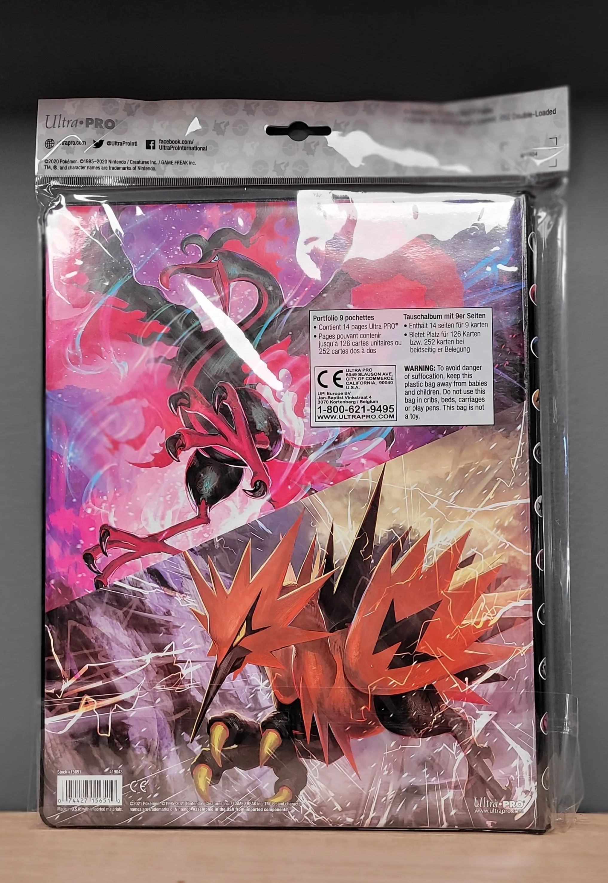Ultra-PRO: Pokémon 9 Pocket Binder - Galarian Birds - Image 2